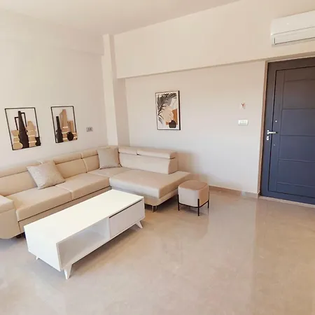 Irene Apartment *